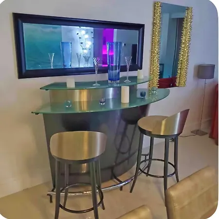 Beautiful Penthouse Condo With Stunning Views Of Both Ocean And City-3
